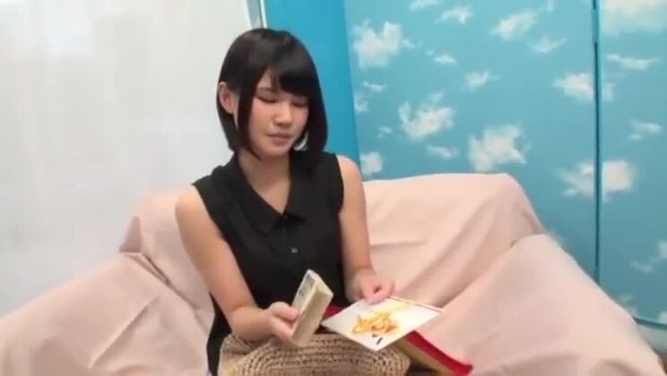 素晴らしいJAVシーンで狂ったような日本人娼婦のショーを観る