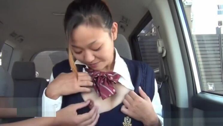 アジア人女子高生が犯される