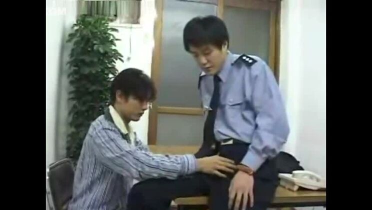 素晴らしいJAVシーンに登場するファンタスティックな日本人痴女、最高だ