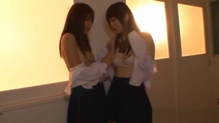 超セクシーな日本人女子高生パート3