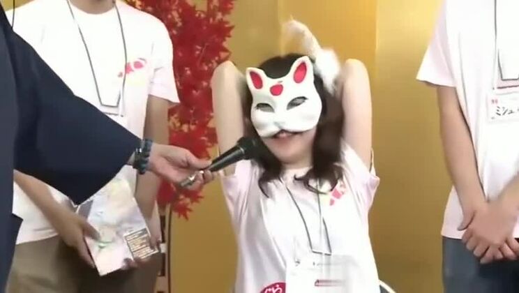 くすぐられる日本人