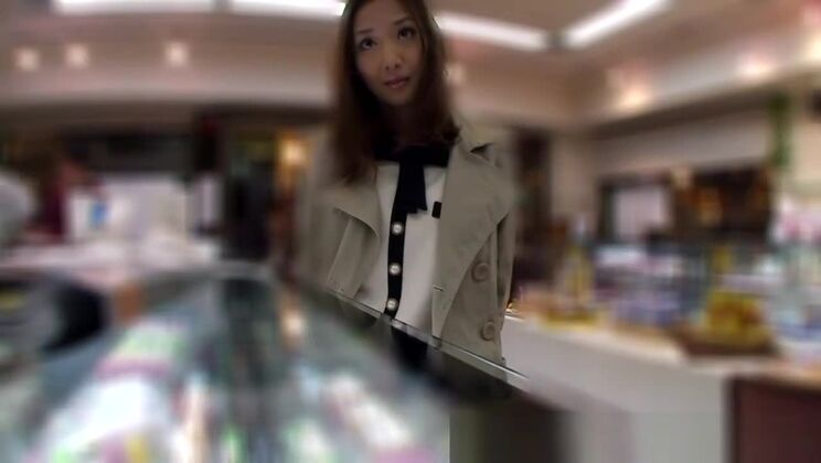 自家製動画で激しく犯される日本人ティーン