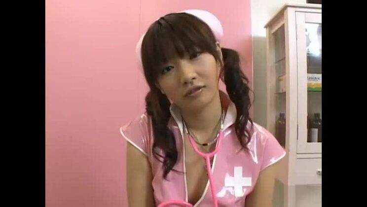 大空茜　ホットなアジア人看護師がアナルファックされる