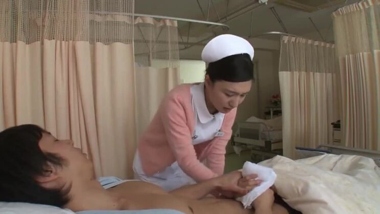 最新フェラ/フェラチオJAV映画に登場する信じられないほど美しい日本人モデル