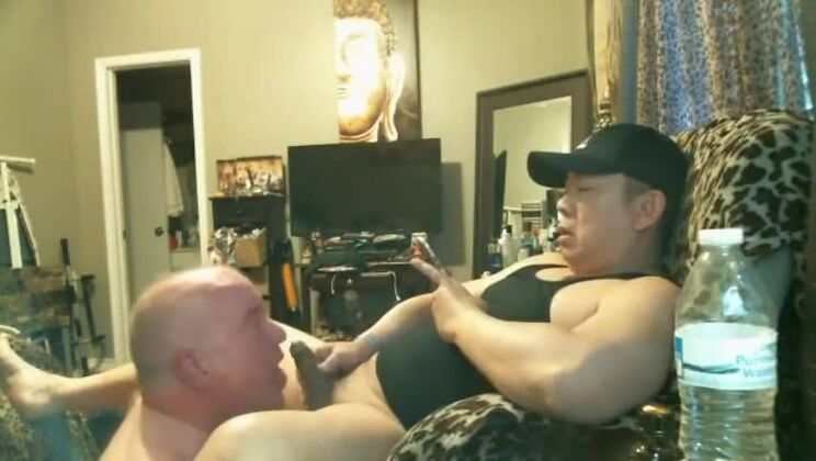 変態おじいちゃんの愛、小便と精液！！！