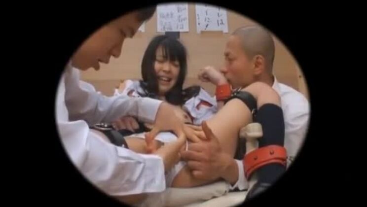 露骨なグループファック