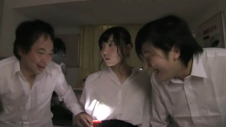 素晴らしいHD、POV JAV動画に登場するクレイジーな日本人娘