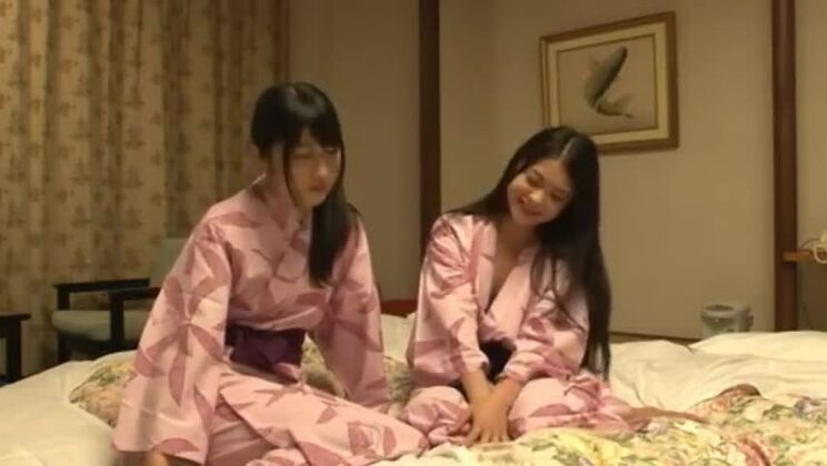 若くて淫乱な日本人ティーン