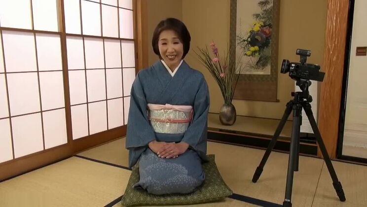 クレイジーなXXX動画、最も狂気的なユニークな熟女