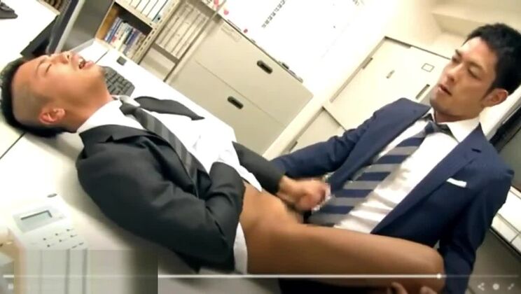 オフィスワーク。