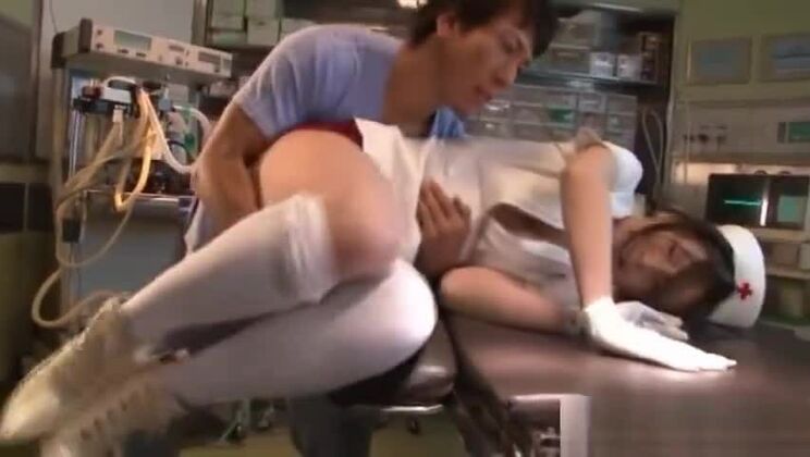 春風エミ 愛らしいアジア人看護師が楽しむパート1