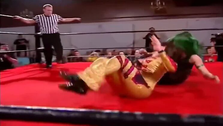 （女子プロレス）ダーク・エンジェル サラ・ストック 対 MsChif