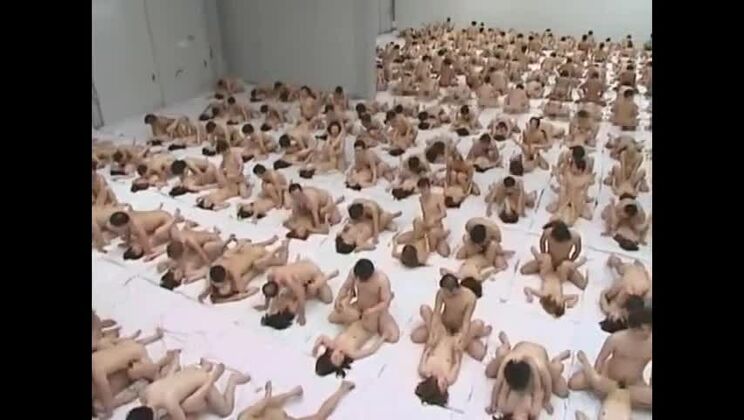 これまでに見た中で最もクレイジーな日本人女の淫らなアダルトシーン