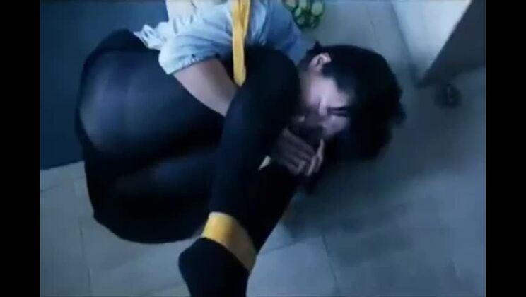 正体不明のオールドスクール・ボンデージ