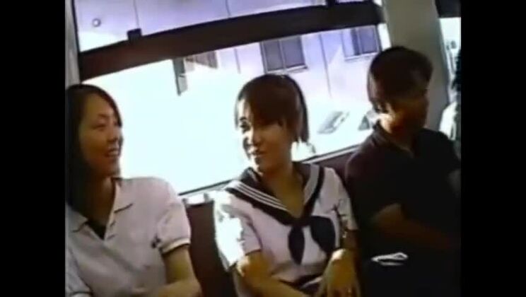 日本人アップスカート2