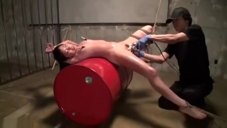 日本のマンコへの指入れ