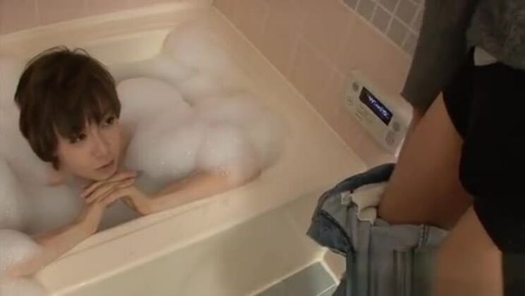 魅惑的な日本人フェラチオ