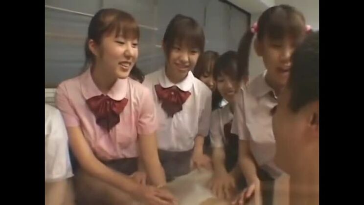 露骨な手コキの快楽