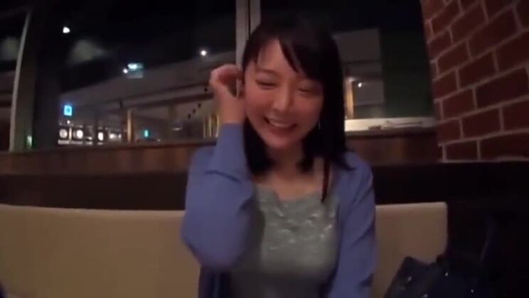 夢に出てくるようなワイルドなJAVクリップに登場するエキゾチックな日本人娼婦