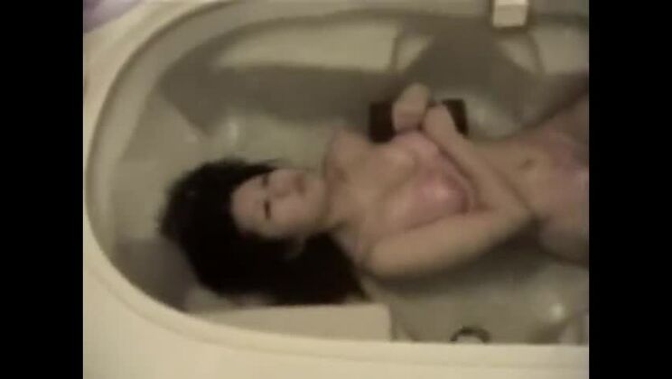 欲情したフェチJAVクリップに登場する日本人痴女をチェック、驚くべき内容です